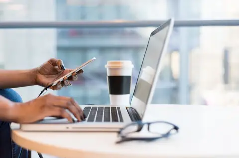 Here Are Some Job Search Tips For College Seniors